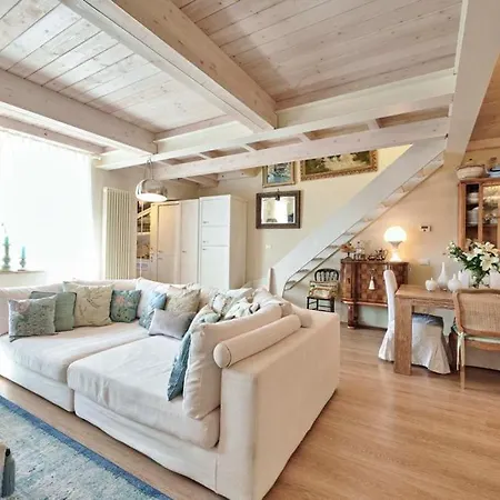 Lägenhet -luxury- Casa Di Design Veneziano Con Piscina E Golf